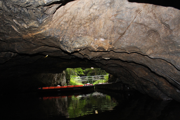 cave4.jpg